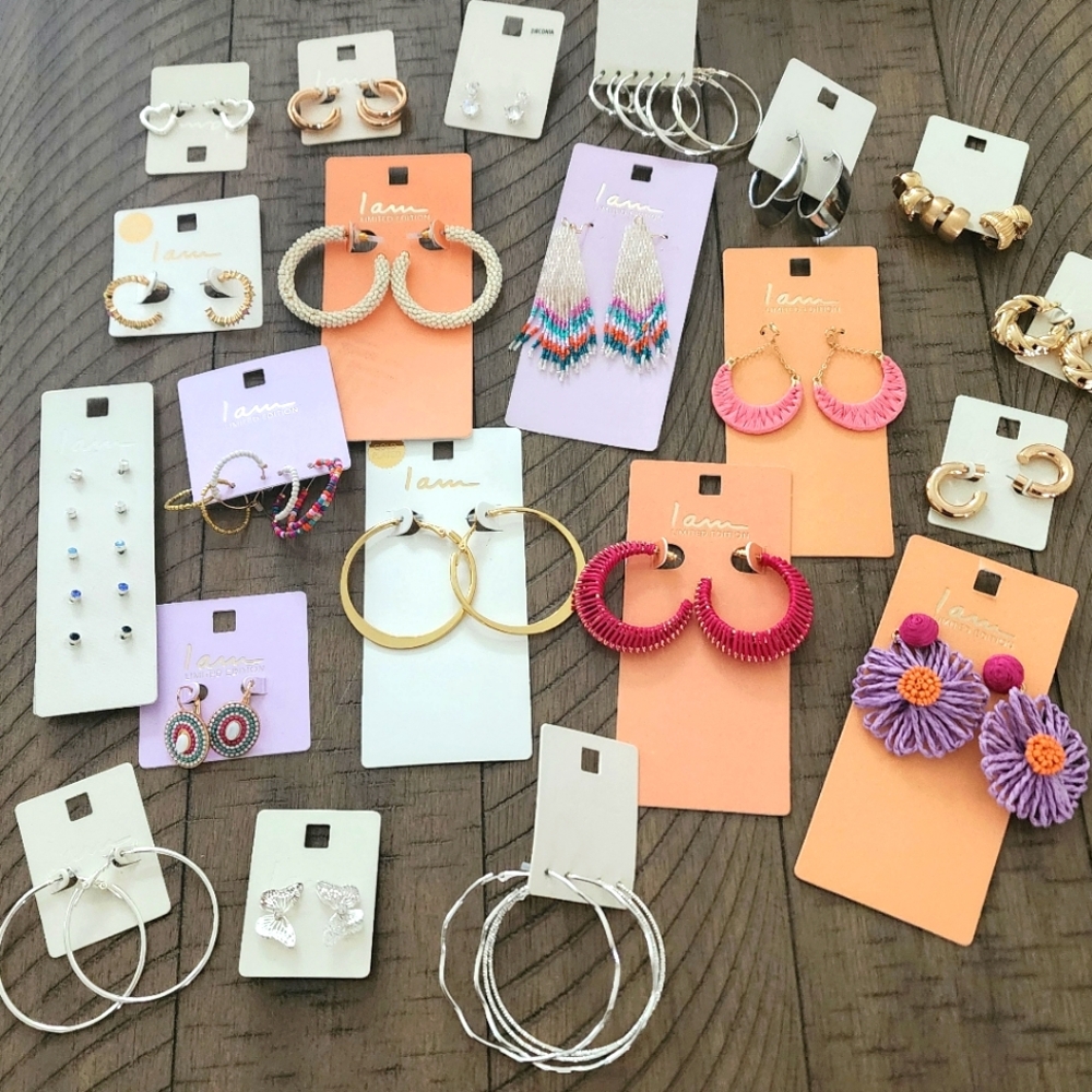 Over 30 Pairs of Earrings Bundle ☀️ Iam Earrings! Huge Lot 🛍